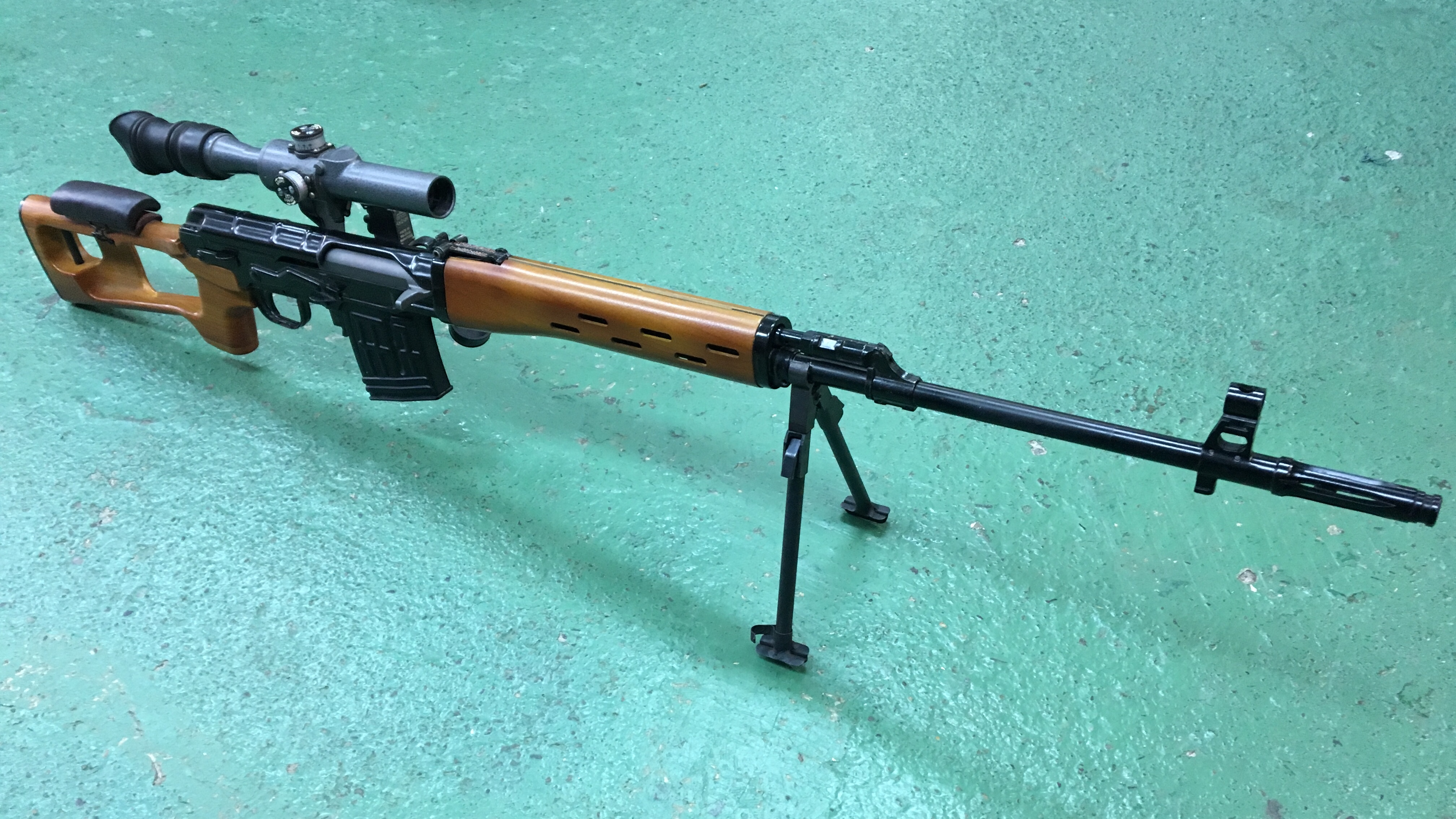 ドラグノフ狙撃銃